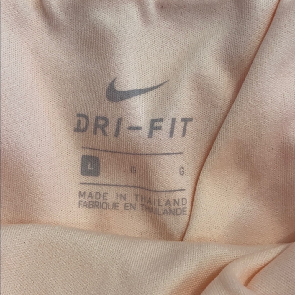 Nike shorts - Picture 3 of 4